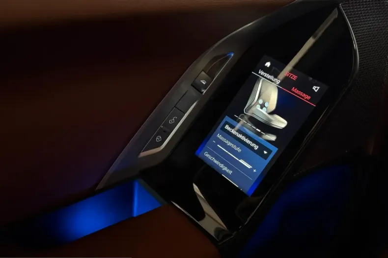 BMW 740 (Seria 7) din 2024 cu 44.640 km - oferta BMW207549 - foto 32