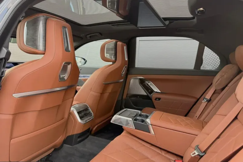 BMW 740 (Seria 7) din 2024 cu 44.640 km - oferta BMW207549 - foto 42