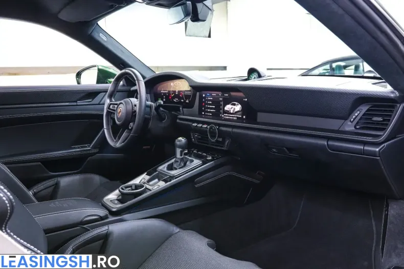 Porsche 992 din 2025 cu 1.990 km - oferta POR207553 - foto 31