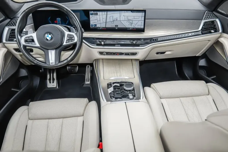 BMW X7 (Seria X) din 2023 cu 80.776 km - oferta BMW207556 - foto 3