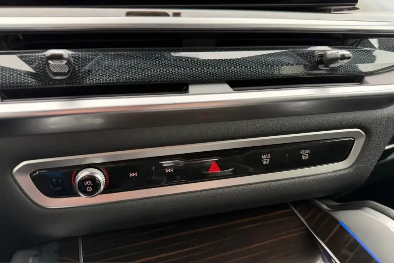 BMW X6 (Seria X) din 2023 cu 108.684 km - oferta BMW207557 - foto 28