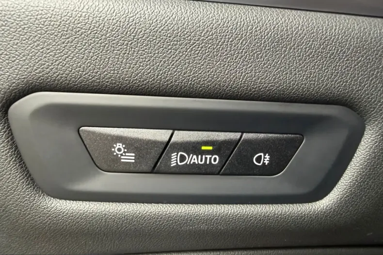 BMW X6 (Seria X) din 2023 cu 108.684 km - oferta BMW207557 - foto 31