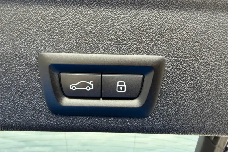 BMW X6 (Seria X) din 2023 cu 108.684 km - oferta BMW207557 - foto 33