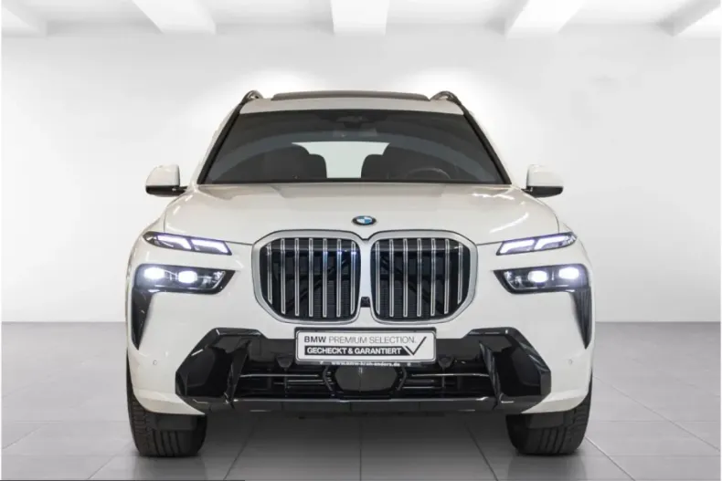 BMW X7 (Seria X) din 2024 cu 21.200 km - oferta BMW207558 - foto 2