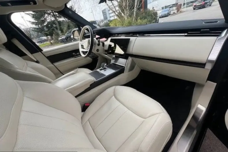 Land Rover Range Rover din 2024 cu 53.500 km - oferta LAN207560 - foto 11