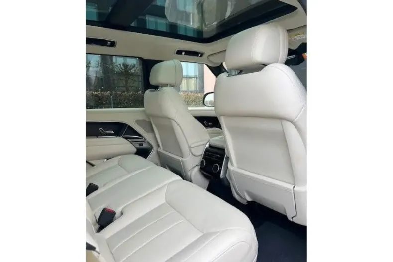 Land Rover Range Rover din 2024 cu 53.500 km - oferta LAN207560 - foto 16