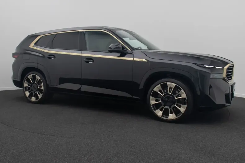 BMW XM (Seria X) din 2024 cu 30.810 km - oferta BMW207563 - foto 4