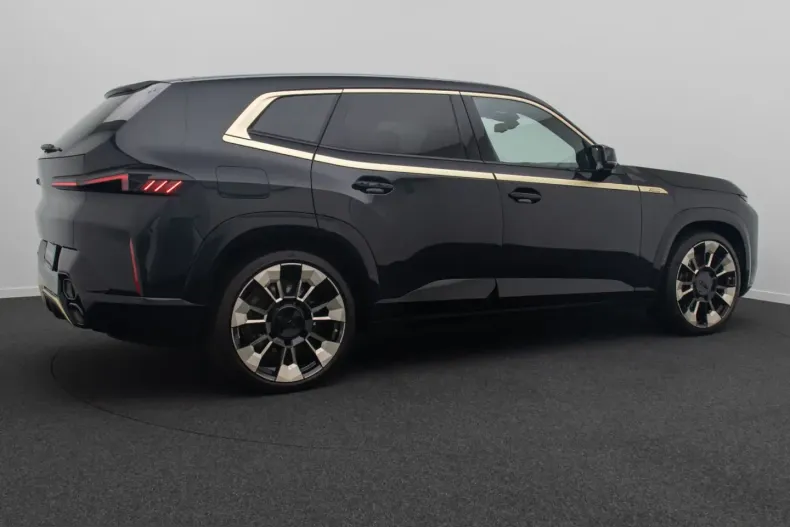 BMW XM (Seria X) din 2024 cu 30.810 km - oferta BMW207563 - foto 6