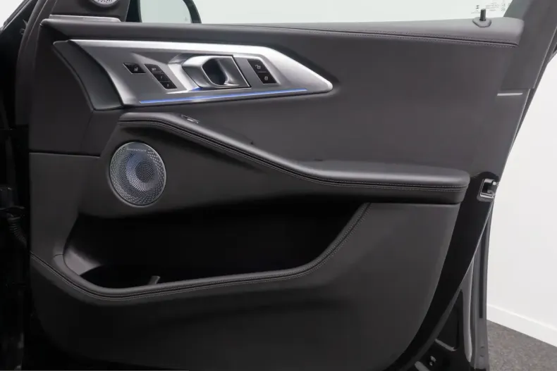 BMW XM (Seria X) din 2024 cu 30.810 km - oferta BMW207563 - foto 31