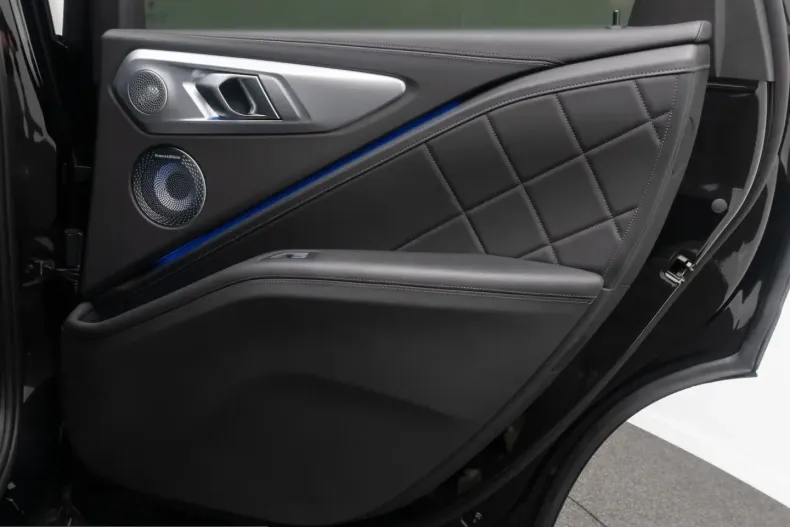 BMW XM (Seria X) din 2024 cu 30.810 km - oferta BMW207563 - foto 32