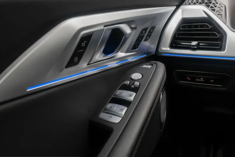 BMW XM (Seria X) din 2024 cu 30.810 km - oferta BMW207563 - foto 34