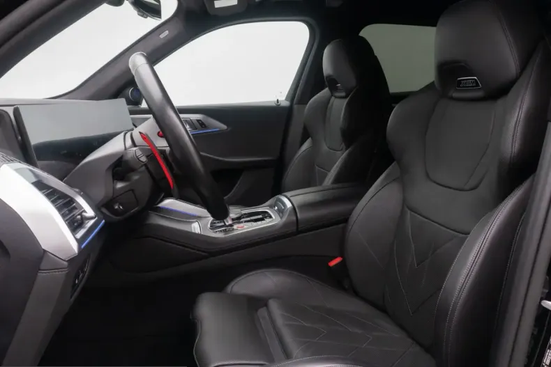 BMW XM (Seria X) din 2024 cu 30.810 km - oferta BMW207563 - foto 35