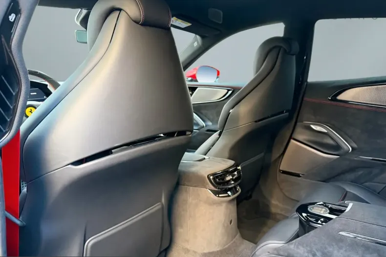 Ferrari Purosangue din 2025 cu 2.300 km - oferta FER207566 - foto 22