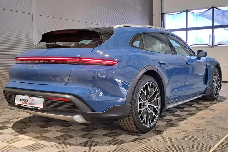 Porsche Taycan din 2022 cu 99.980 km - oferta POR207573 - foto 3