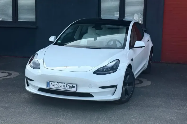 Tesla Model 3 din 2022 cu 96.222 km - oferta TES207575 - foto 2