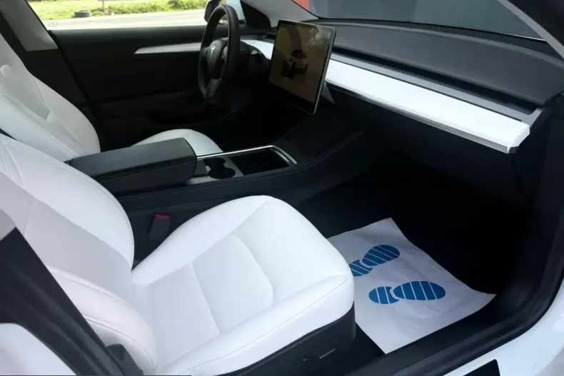 Tesla Model 3 din 2022 cu 96.222 km - oferta TES207575 - foto 12