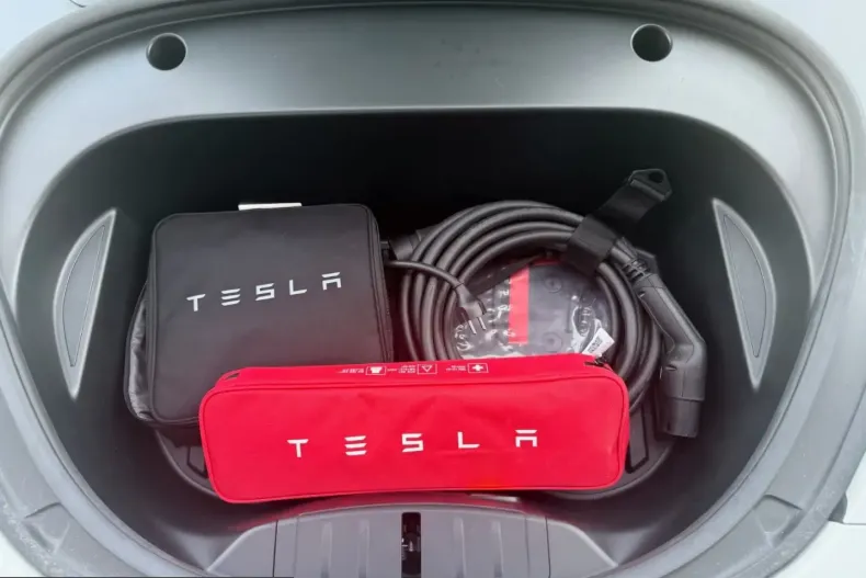 Tesla Model 3 din 2022 cu 96.222 km - oferta TES207575 - foto 24