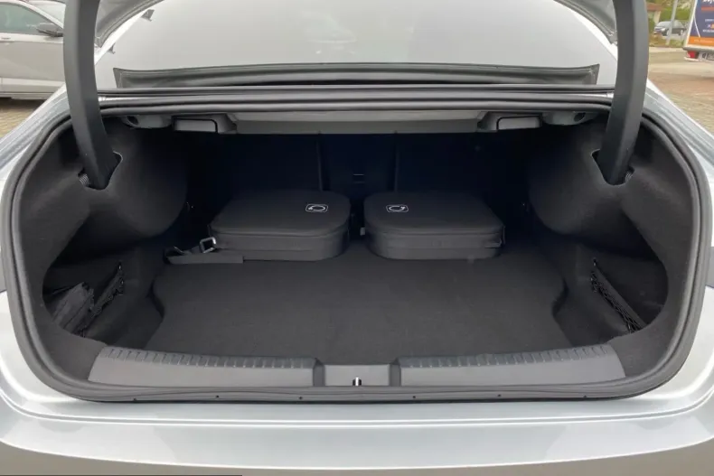 Mercedes-Benz CLA 250 (Clasa CLA) din 2023 cu 10.950 km - oferta MER207576 - foto 10