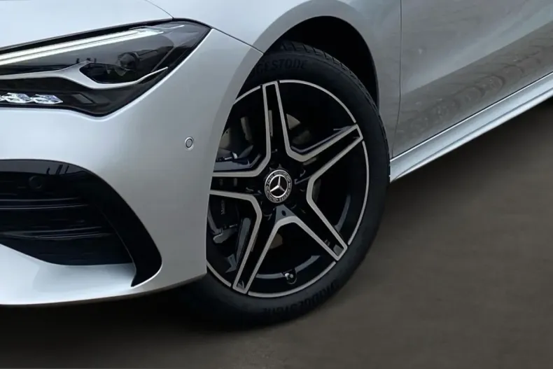 Mercedes-Benz CLA 250 (Clasa CLA) din 2023 cu 10.950 km - oferta MER207576 - foto 14