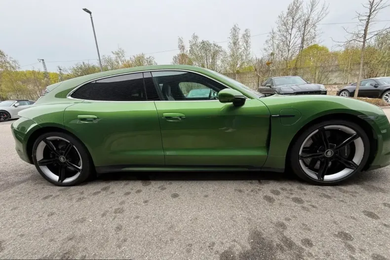 Porsche Taycan din 2023 cu 62.000 km - oferta POR207577 - foto 7