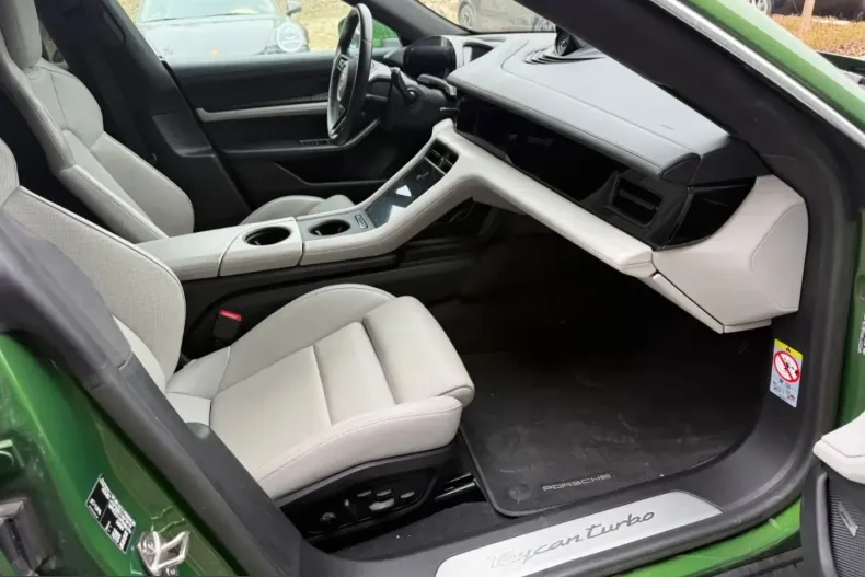 Porsche Taycan din 2023 cu 62.000 km - oferta POR207577 - foto 11