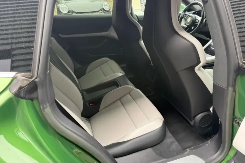 Porsche Taycan din 2023 cu 62.000 km - oferta POR207577 - foto 14