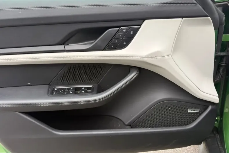 Porsche Taycan din 2023 cu 62.000 km - oferta POR207577 - foto 15