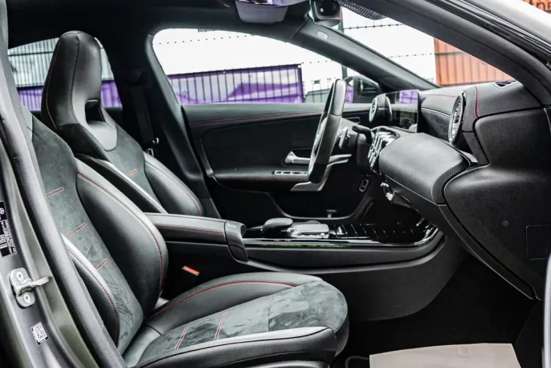 Mercedes-Benz CLA 250 (Clasa CLA) din 2022 cu 57.600 km - oferta MER207580 - foto 11