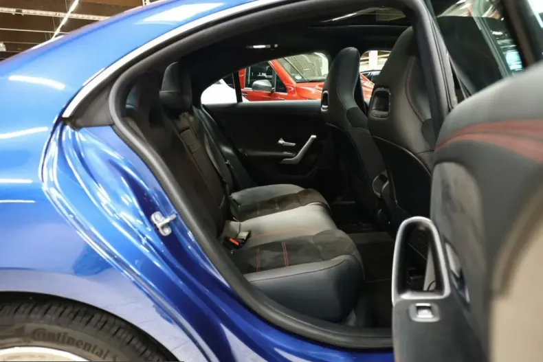 Mercedes-Benz CLA 250 (Clasa CLA) din 2025 cu 24.400 km - oferta MER207581 - foto 4