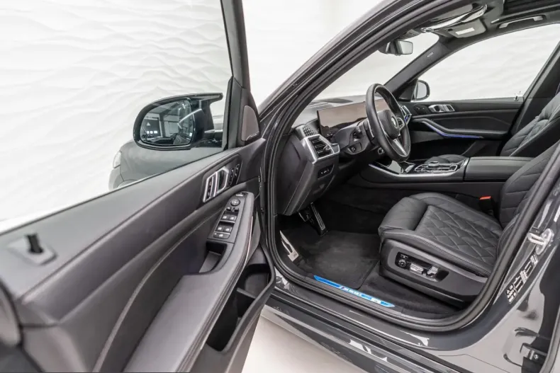 BMW X5 M60 (Seria X) din 2024 cu 10.500 km - oferta BMW207582 - foto 14