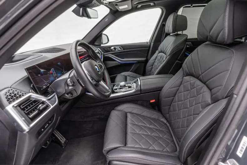 BMW X5 M60 (Seria X) din 2024 cu 10.500 km - oferta BMW207582 - foto 19