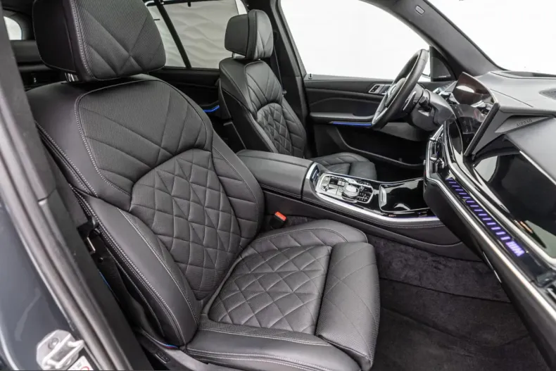 BMW X5 M60 (Seria X) din 2024 cu 10.500 km - oferta BMW207582 - foto 22