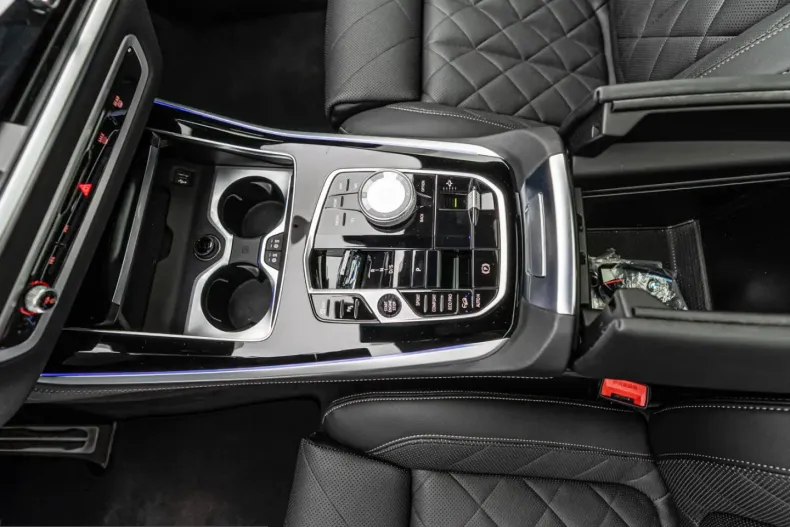 BMW X5 M60 (Seria X) din 2024 cu 10.500 km - oferta BMW207582 - foto 25