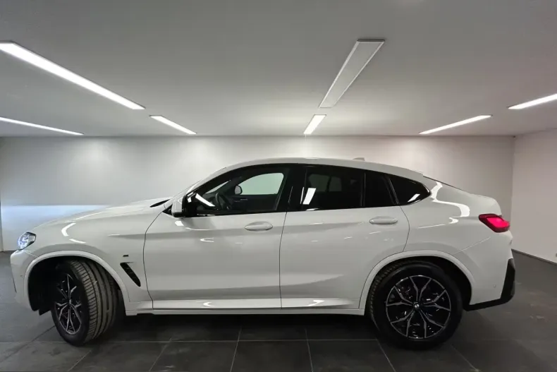 BMW X4 (Seria X) din 2025 cu 3.315 km - oferta BMW207585 - foto 3