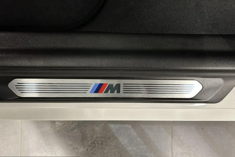 BMW X4 (Seria X) din 2025 cu 3.315 km - oferta BMW207585 - foto 26