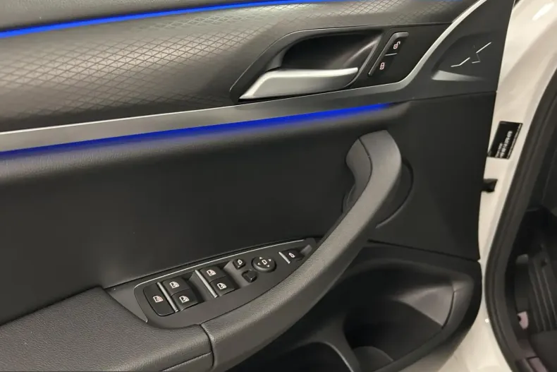 BMW X4 (Seria X) din 2025 cu 3.315 km - oferta BMW207585 - foto 29