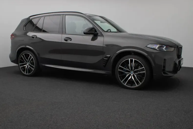 BMW X5 M60 (Seria X) din 2023 cu 29.107 km - oferta BMW207586 - foto 4