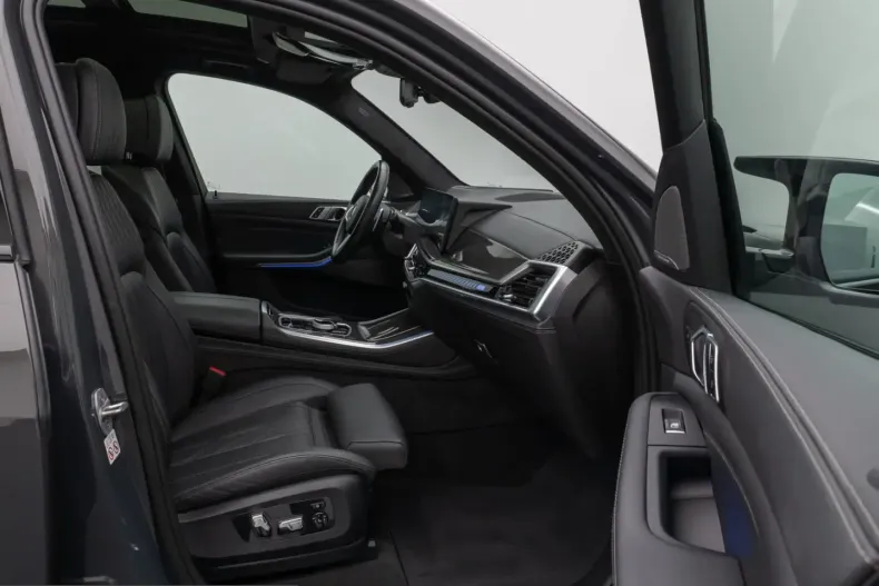 BMW X5 M60 (Seria X) din 2023 cu 29.107 km - oferta BMW207586 - foto 22