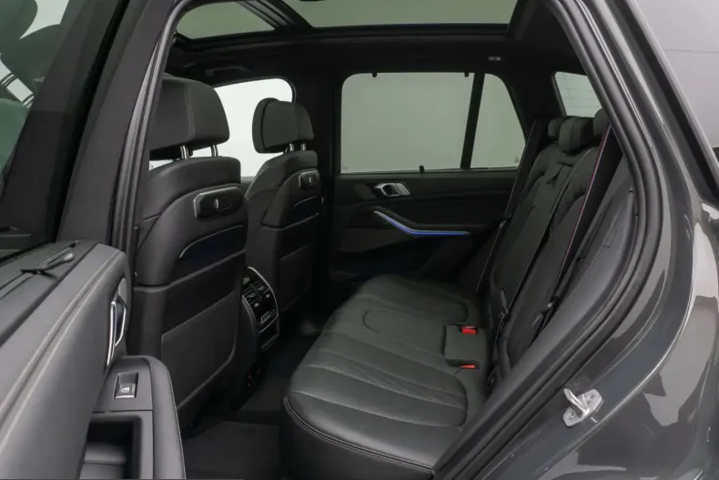 BMW X5 M60 (Seria X) din 2023 cu 29.107 km - oferta BMW207586 - foto 23