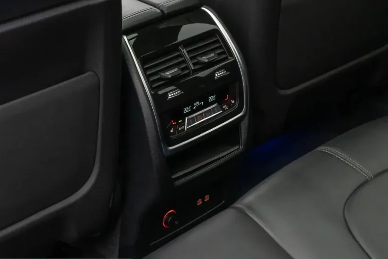 BMW X5 M60 (Seria X) din 2023 cu 29.107 km - oferta BMW207586 - foto 26