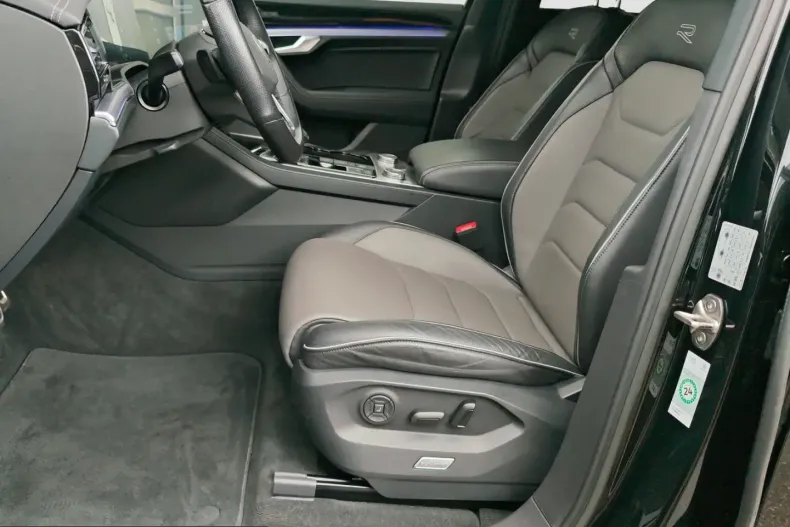 Volkswagen Touareg din 2023 cu 59.900 km - oferta VOL207587 - foto 7