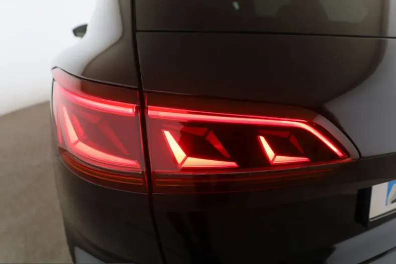 Volkswagen Touareg din 2022 cu 88.200 km - oferta VOL207591 - foto 10