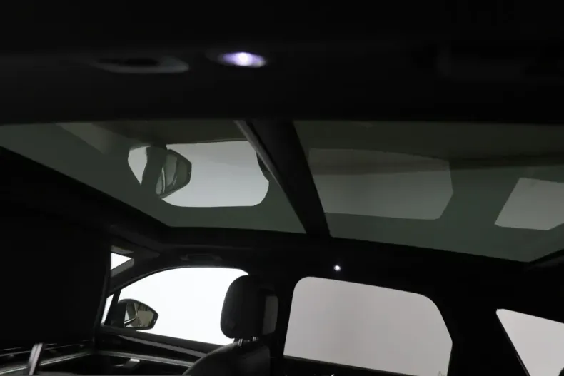 Volkswagen Touareg din 2022 cu 88.200 km - oferta VOL207591 - foto 16