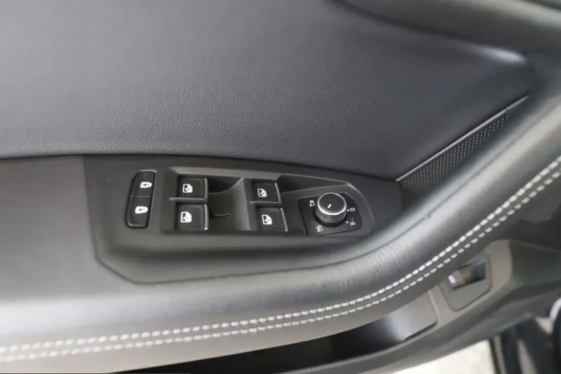 Volkswagen Touareg din 2022 cu 88.200 km - oferta VOL207591 - foto 18