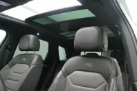 Volkswagen Touareg din 2022 cu 68.398 km - oferta VOL207592 - foto 3