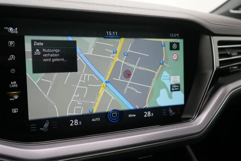 Volkswagen Touareg din 2022 cu 68.398 km - oferta VOL207592 - foto 9