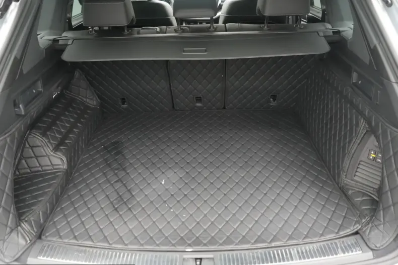 Volkswagen Touareg din 2022 cu 68.398 km - oferta VOL207592 - foto 14