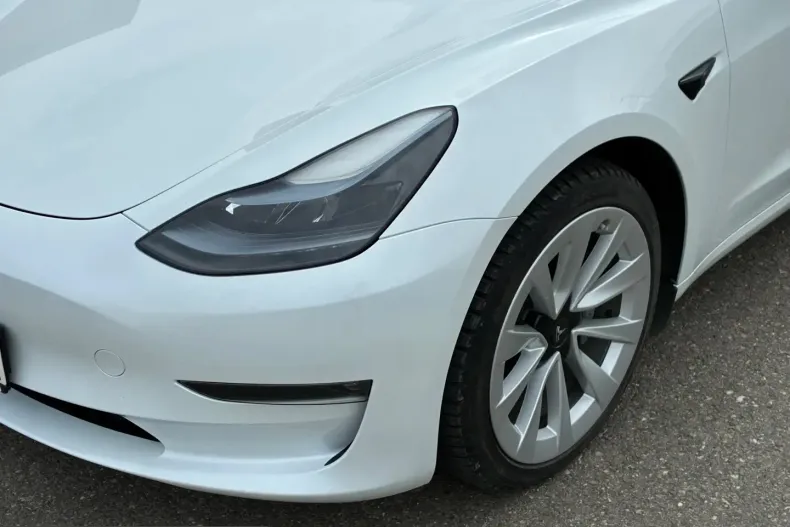 Tesla Model 3 din 2023 cu 57.475 km - oferta TES207597 - foto 9