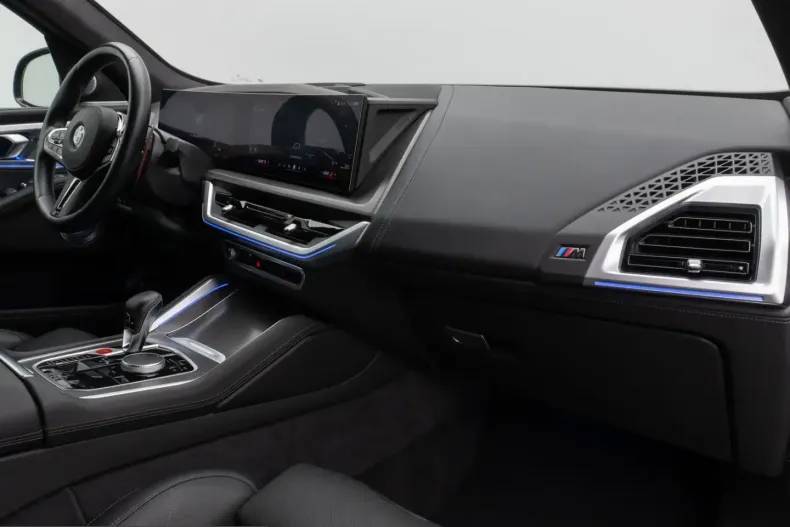 BMW XM (Seria X) din 2024 cu 26.387 km - oferta BMW207601 - foto 19