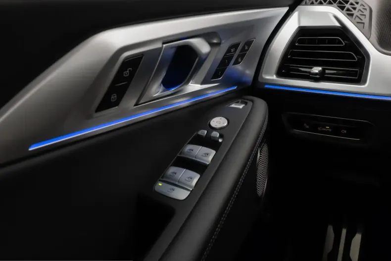 BMW XM (Seria X) din 2024 cu 26.387 km - oferta BMW207601 - foto 28